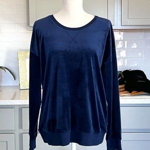 Crown and Ivy  Navy Velour Pullover Size Large NWT